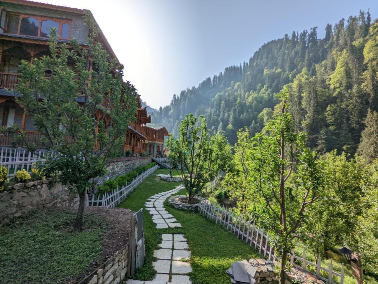8Fold By Larisa, Jibhi Hotel Exterior foto